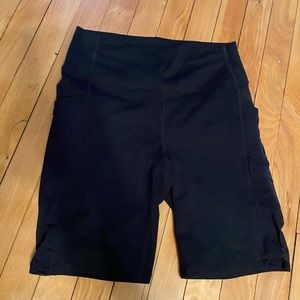 Fabletics biker shorts 9” black NWOT